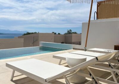 Thesykiahouse - Kastrosikia - Terrasse - Infinity Pool - www.thesykiahouse.com