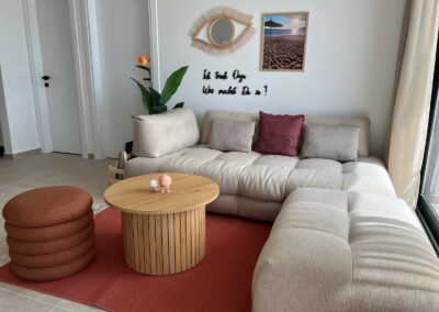 Thesykiahouse - Kastrosikia - Wohnzimmer - Couch - www.thesykiahouse.com
